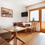 Haus Panoramablick Daire *