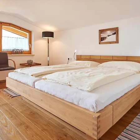 Haus Panoramablick אבטנאו