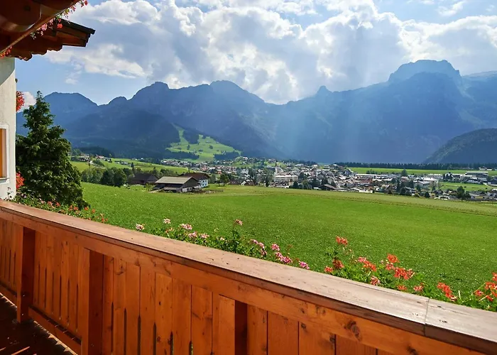 Haus Panoramablick 아파트 압티나우