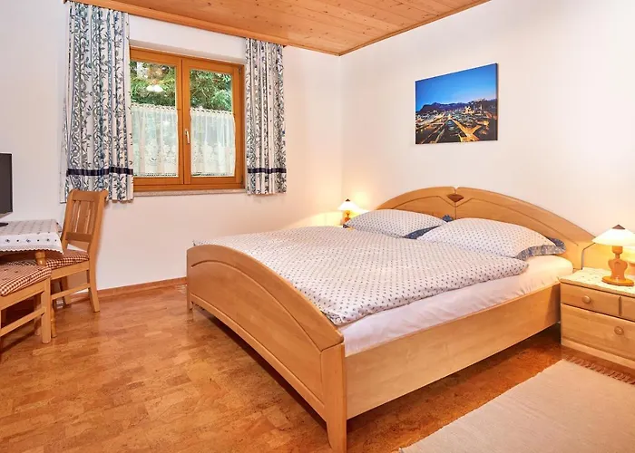 Haus Panoramablick 압티나우